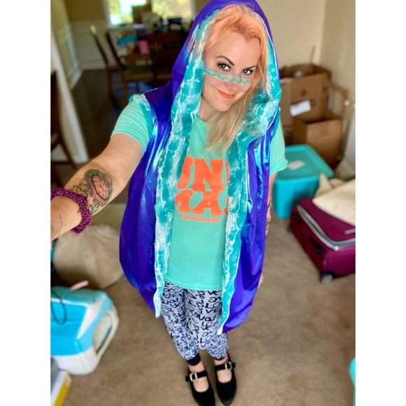 Coquetry Minky Zipper Front Vest Blue Holo L/XL $135 - Picture 12 of 16